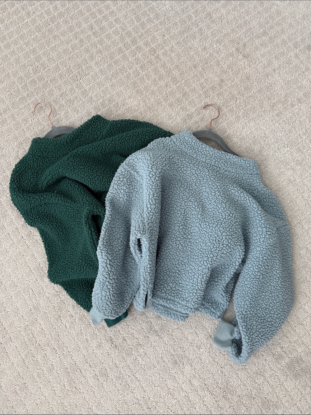 Uniqlo Sherpa Turtleneck Sweaters - Forest Green & Light Blue